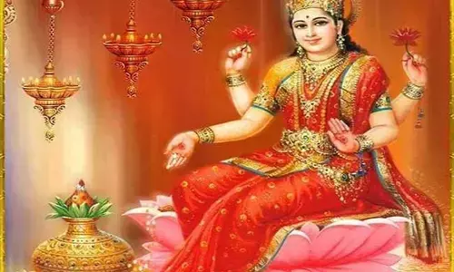 வீட்டில் மஹாலட்சுமி தங்க என்ன செய்ய வேண்டும்?