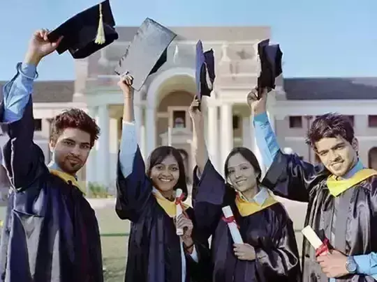 அமெரிக்காவில் அதிகம் ஆதிக்கம் செலுத்தும் NRI மாணவர்கள்: அதிகாரப்பூர்வ தகவல்!