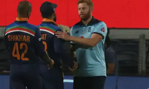 இங்கிலாந்து அணி இரண்டாவது ஒருநாள் போட்டியில் அபார வெற்றி.!