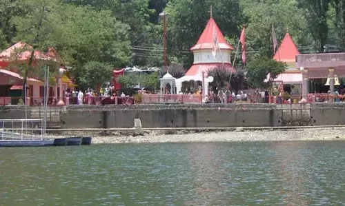 திருடுவதை சடங்காக கொண்டிருக்கும் விநோத கோவில், சூடாமணிதேவி ஆலயம்!