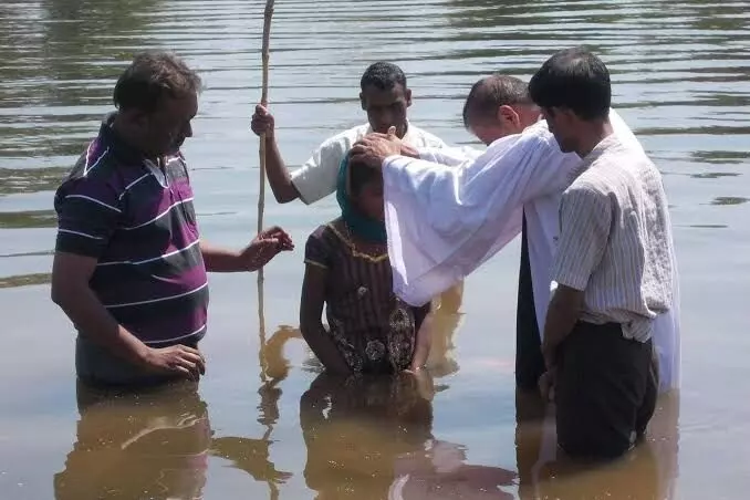 ஒரு லட்சம் பேரை மதம் மாற்றியும் அடங்காத NGOக்கள் - FCRA விதிகளைத் தளர்த்த அழுத்தம்!