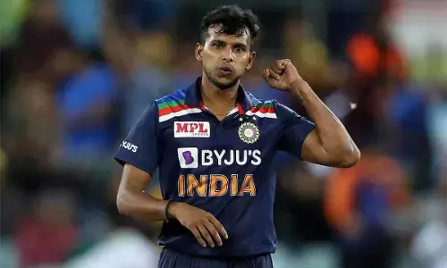 வந்துட்டேன்னு சொல்லு!  போன அதே பார்ம்ல திரும்ப வந்துட்டேன்னு சொல்லு! சிங்கக்குட்டி மாதிரி சீறிப்பாயும் நடராஜன்!