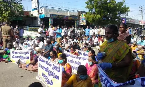 கொரோனா காலத்திலும் அசராத அறநிலையத் துறை - கோவில் நிலத்தை சட்டவிரோதமாக ஏலம் விட முயற்சி..!