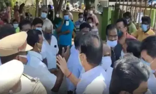 கோவை: அ.தி.மு.க. எம்.எல்.ஏ., கபசுரகுடிநீர் வழங்கும்போது ரகளையில் ஈடுபட்ட தி.மு.க.வினர்.!