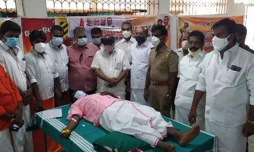 மத்திய அரசு 7-ஆம் ஆண்டு நிறைவு - பழனியில் பா.ஜ.க ரத்ததான முகாம்!