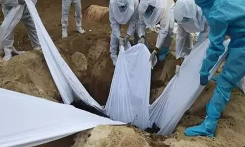 தமிழகத்தில் கடந்த ஒரு மாதத்தில் மட்டும் கொரோனாவுக்கு 10 ஆயிரம் பேர் மரணம்.!