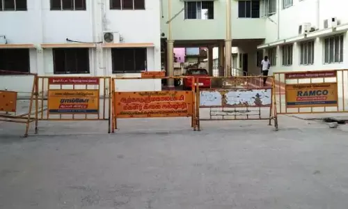 வேலூர் மாநகரில் 111 தெருக்கள் தகரத்தால் அடைப்பு.!