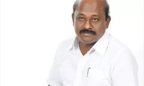 முந்தி அடித்துக் கொண்டு வெளியிடப்பட்ட அறிவிப்பு..! வணிகர் சங்கத்தின் கட்டுப்பாட்டில் தமிழக அரசு?