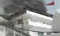 பிரசித்திபெற்ற காஷ்மீர் வைஷ்ணவ தேவி கோயிலில் தீ விபத்து!