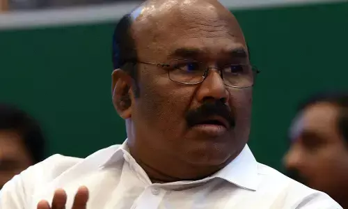 தடுப்பூசி செலுத்தும் பணிகளில் தி.மு.க அரசு தோல்வி அடைந்துவிட்டது - ஜெயக்குமார் காட்டம்!