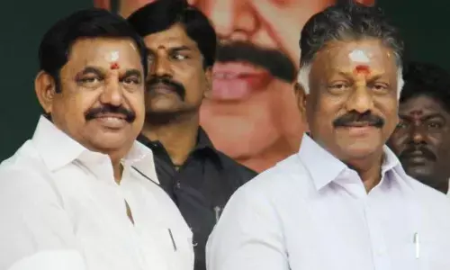 பரபரப்பான சூழ்நிலையில் அ.தி.மு.க கழக சட்டமன்ற உறுப்பினர்கள் கூட்டம்!