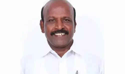 யோகாசனம் செய்து காட்டிய தி.மு.க அமைச்சர்!