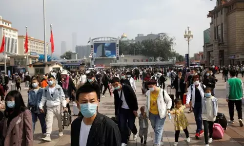 எங்களோட தடுப்பூசியை போட்டுக்கோங்க : தைவானை கெஞ்சும் சீனா, தயக்கம் காட்டும் தைவான் மக்கள்!