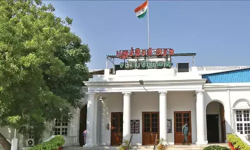 குறைந்து வரும் கொரோனா.. அரசு ஊழியர்கள் 100 சதவீதம் பணிக்கு வர புதுச்சேரி அரசு உத்தரவு.!