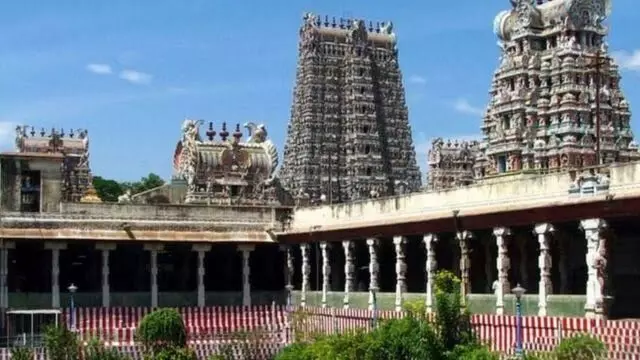 மாயமான கோவில் சிலைகள் மற்றும் நகைகள்? அறநிலையத்துறைக்கு நீதிமன்றம் அதிரடி உத்தரவு!