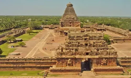 கோவில் நிலத்தை ஆக்கிரமித்து விவசாயம், விசைத்தறி - வீடு கட்டி வாடகைக்கு விட்டதால் அதிர்ச்சி.!