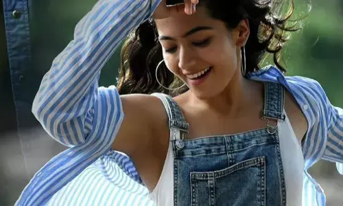 வித்தியாசமான கதாபாத்திரத்தில் புஷ்பாவில் தோன்றும் ராஷ்மிகா!