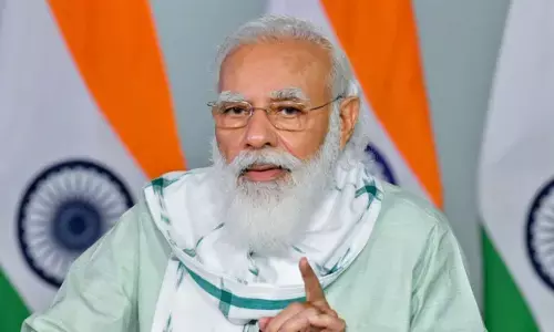 அனைவரும் தடுப்பூசி செலுத்திக்கொண்டால், 3வது அலையை எதிர்கொள்ள முடியும் : பிரதமர் உறுதி.!