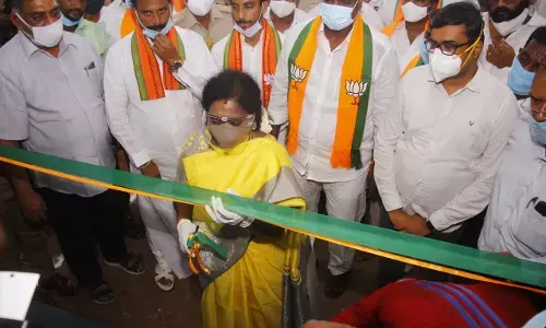 3வது அலை : முன்னெச்சரிக்கையாக கொரோனா சிகிச்சை மையத்தை திறந்து வைத்த Dr. தமிழிசை!