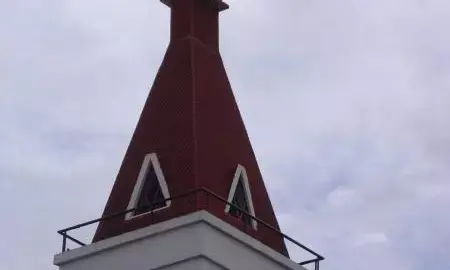 தேவாலயத்தின் முகப்பு மறைப்பதாக கூறி வீட்டின் சுவர் இடிப்பு - தென்காசியில் அதிர்ச்சி சம்பவம்! தேவாலயத்தின் முகப்பு மறைப்பதாக கூறி வீட்டின் சுவர் இடிப்பு - தென்காசியில் அதிர்ச்சி சம்பவம்!