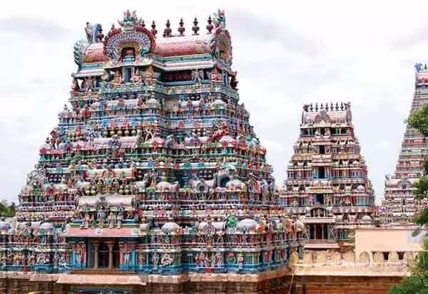 301 கோவில் பணியாளர்களுக்கு நிவாரணத் தொகை- மாவட்ட ஆட்சியர் தொடங்கி வைத்தார்!