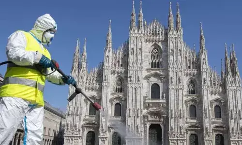 பொது இடங்களில் முக கவசம் அணிய தேவையில்லை : தளர்வுகளை நீக்கிய இத்தாலி!