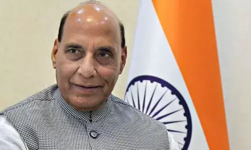 கொச்சியில் கட்டப்படும் போர்க்கப்பல் பணிகளை நாளை ஆய்வு செய்கிறார் ராஜ்நாத் சிங்!