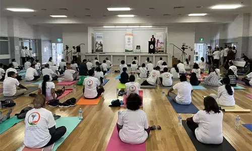 ஆஸ்திரேலியா : இந்திய தூதரகம் சார்பில், அதிகமான இந்தியர்கள் கலந்துகொண்ட யோகாசன நிகழ்ச்சி! ஆஸ்திரேலியா : இந்திய தூதரகம் சார்பில், அதிகமான இந்தியர்கள் கலந்துகொண்ட யோகாசன நிகழ்ச்சி!