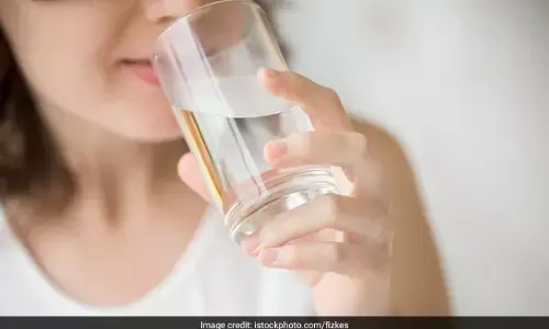 இது நிறைந்துள்ள தண்ணீரை அதிகமாக எடுத்துக் கொள்வதால் ஏற்படும் மோசமான விளைவுகள்! இது நிறைந்துள்ள தண்ணீரை அதிகமாக எடுத்துக் கொள்வதால் ஏற்படும் மோசமான விளைவுகள்!