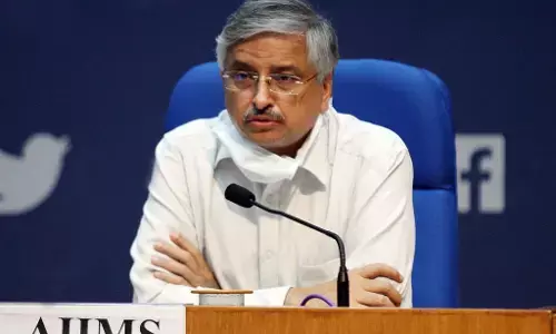 மகிழ்ச்சி செய்தியை சொன்ன எய்ம்ஸ் இயக்குநர் : 3ஆம் அலை மோசமானதாக இருக்காது! மகிழ்ச்சி செய்தியை சொன்ன எய்ம்ஸ் இயக்குநர் : 3ஆம் அலை மோசமானதாக இருக்காது!