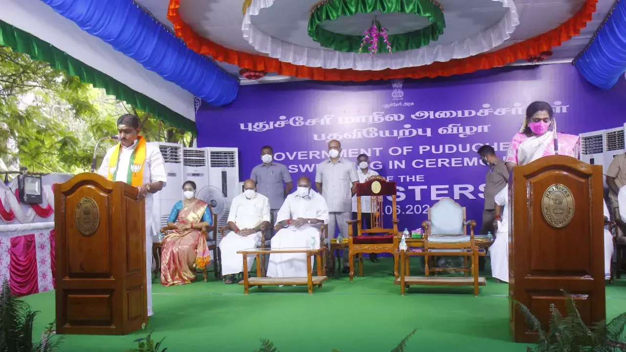 ஆளுநர் தமிழிசை கூறிய இந்திய ஒன்றியம் என்ற வார்த்தை திரிக்க கூடாது - மக்கள் தொடர்பு அதிகாரி அறிக்கை!