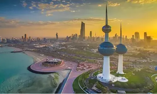 குவைத் : அன்னிய முதலீடு தொடர்பாக இந்திய தூதரக அதிகாரிகளின் திடீர் சந்திப்பு! குவைத் : அன்னிய முதலீடு தொடர்பாக இந்திய தூதரக அதிகாரிகளின் திடீர் சந்திப்பு!