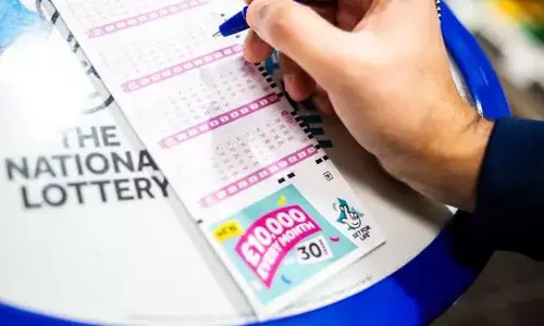 கேரளாவைச் சேர்ந்த இந்தியருக்கு லாட்டரி மூலம் கிடைத்தது சுமார் 40 கோடி.!