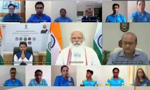 கோடிக்கணக்கான மக்களின் அன்பும் ஆசியும் உங்களுக்கு துணை நிற்கும்.. ஒலிம்பிக் வீரர், வீராங்கனைகளுடன் பிரதமர் மோடி பேச்சு.!