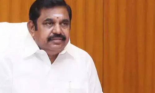 எதிர்க்கட்சியாக இருந்தபோது வதந்தி கிளப்பிட்டு இப்போது தடுப்பூசி போட சொல்றீங்களா? வெளுத்து வாங்கிய எடப்பாடி!