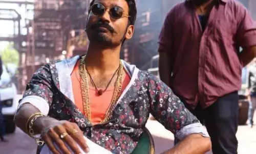 கொண்டாட்டத்தில் ரசிகர்கள் : ட்விட்டரில் ஒருகோடி பேர் பின்தொடரும் முதல் தமிழ் நடிகர்!