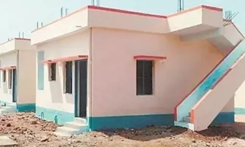 சேலத்தில் பிரதமர் வீடு திட்டத்தில் முறைகேடு.. பழைய வீடுகளுக்கு பில்.. 4 அதிகாரிகள் மீது பாய்ந்த வழக்கு.!