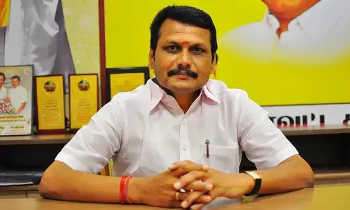 அமைச்சர் என்பதால் விலக்கு கிடையாது - நீதிமன்றத்தில் ஆஜராக செந்தில்பாலாஜிக்கு உத்தரவு! அமைச்சர் என்பதால் விலக்கு கிடையாது - நீதிமன்றத்தில் ஆஜராக செந்தில்பாலாஜிக்கு உத்தரவு!