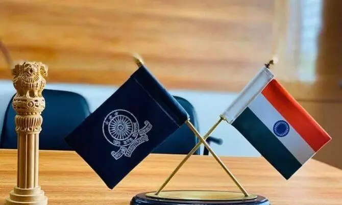 பிரபல நடிகரின் மகன் இப்பொழுது IAS அதிகாரி - குவியும் பாராட்டுக்கள் பிரபல நடிகரின் மகன் இப்பொழுது IAS அதிகாரி - குவியும் பாராட்டுக்கள்