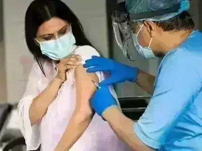 கொரோனா தடுப்பூசி செலுத்துவதில் மற்றொரு மைல்கல்லை பதித்த இந்தியா !