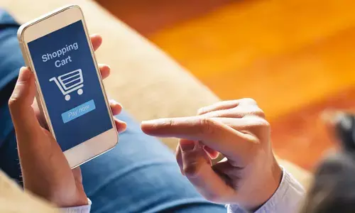 சாமானிய மக்களை குறிவைக்கும் இ-காமர்ஸ் நிறுவனங்கள்: பிரபலமாகும்  BNPL திட்டம் !