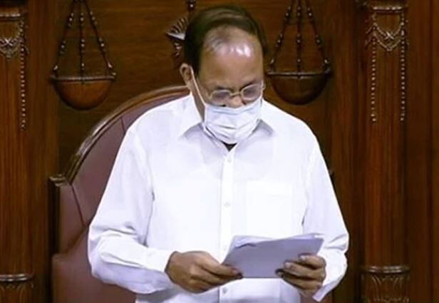 எம்.பி.களின் செயலால் தூக்கம் வரவில்லை ! கண்ணீர் விட்ட வெங்கையா நாயுடு !