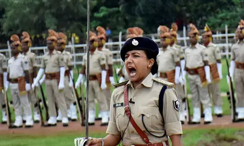 மத்திய உள்துறை அமைச்சகத்தின் சிறந்த காவலர்களுக்கான விருது ! தேர்வான 152 காவலர்கள் !