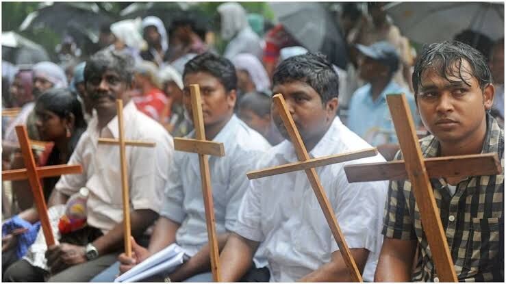நீதிமன்றத்தை நாடும் ஒடுக்கப்பட்ட  கிறிஸ்தவர்கள்- வாடிகன் மீது நம்பிக்கை போய்விட்டதா ?