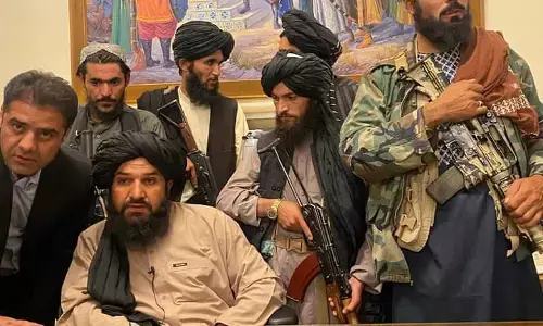 ஆப்கானிஸ்தானில் போர் முடிவுக்கு வந்தது ! தாலிபான்கள் அறிவிப்பு!