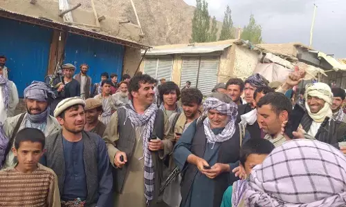 தாலிபான்களிடம் இருந்து விடுவிக்கப்பட்ட மூன்று மாவட்டங்கள்? - வலுக்கும் எதிர்ப்பு !