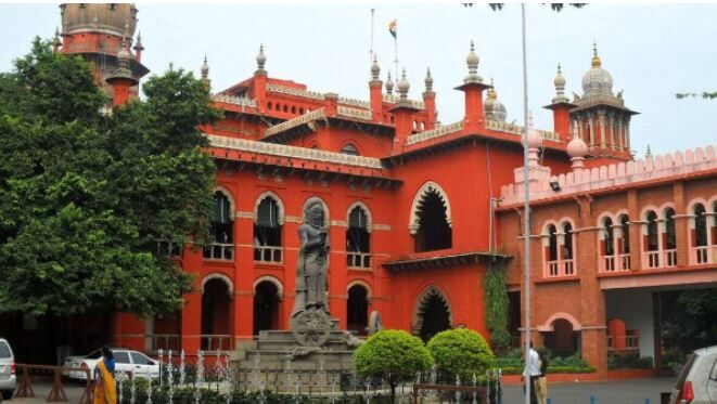 வாகனங்களுக்கு 5 ஆண்டுகள் காப்பீடு கட்டாயம் !- சென்னை உயர்நீதிமன்றம்!