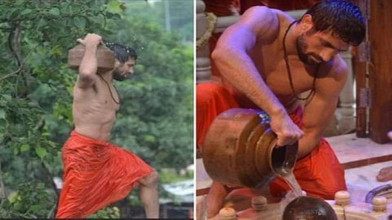 பாகுபலி ஸ்டைலில் நேர்த்திக்கடன் செலுத்திய ரவி தஹியா- இணையதளத்தில் வைரல் !