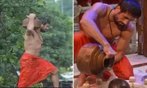 பாகுபலி ஸ்டைலில் நேர்த்திக்கடன் செலுத்திய ரவி தஹியா- இணையதளத்தில் வைரல் !