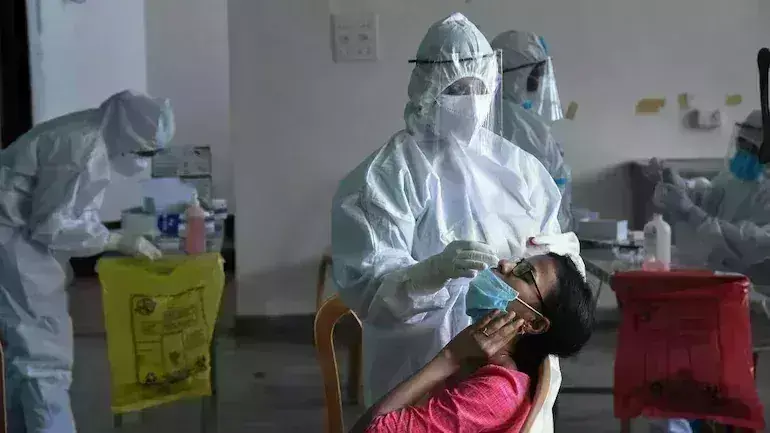 இந்தியாவில் அதிகரிக்கும் கொரோனா ! முதலிடத்தில் கேரளா!